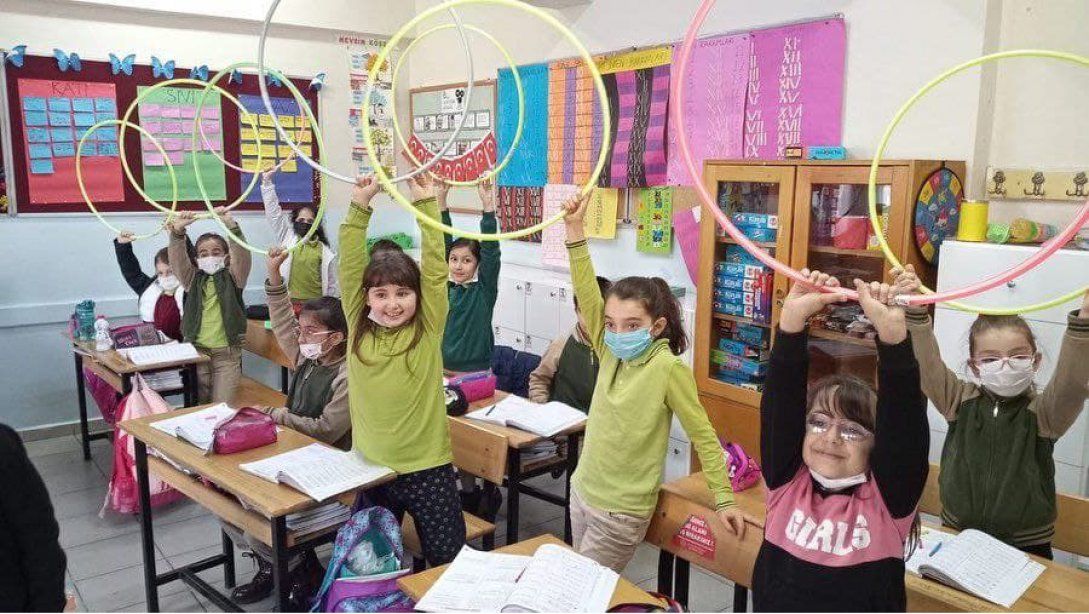 75.Yıl İlkokulu, Cumhuriyet İlkokulu, Gazi Ortaokulu Öğrencilerimize Ziyaret ve Hediye 