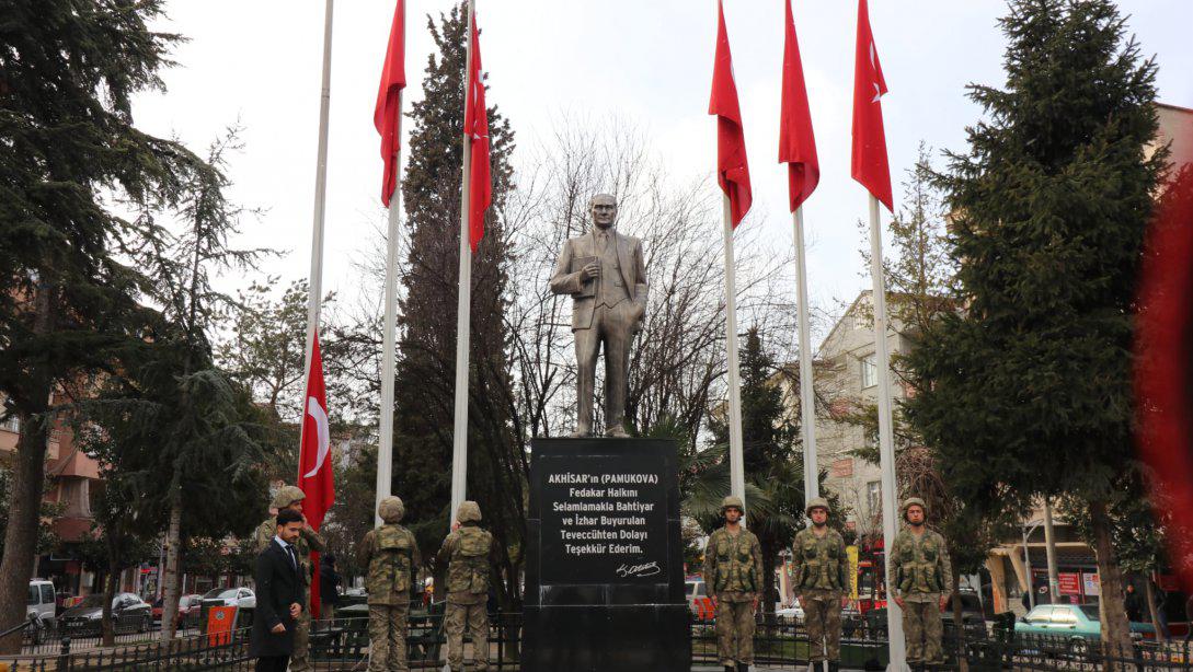 18 Mart Çanakkale Şehitlerini Anma Günü Sebebiyle Çelenk Bırakma Töreni Gerçekleşti
