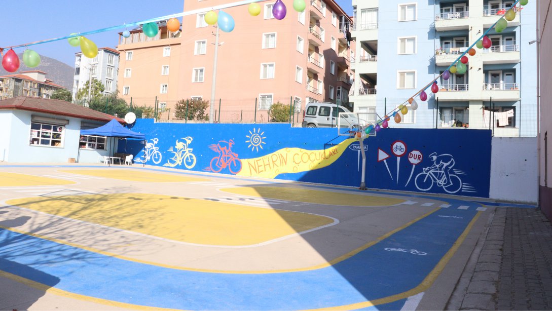 Elbirlik İlkokulu'nda Bisiklet Sürüş Teknikleri Eğitimi Parkuru Hizmete Açıldı.